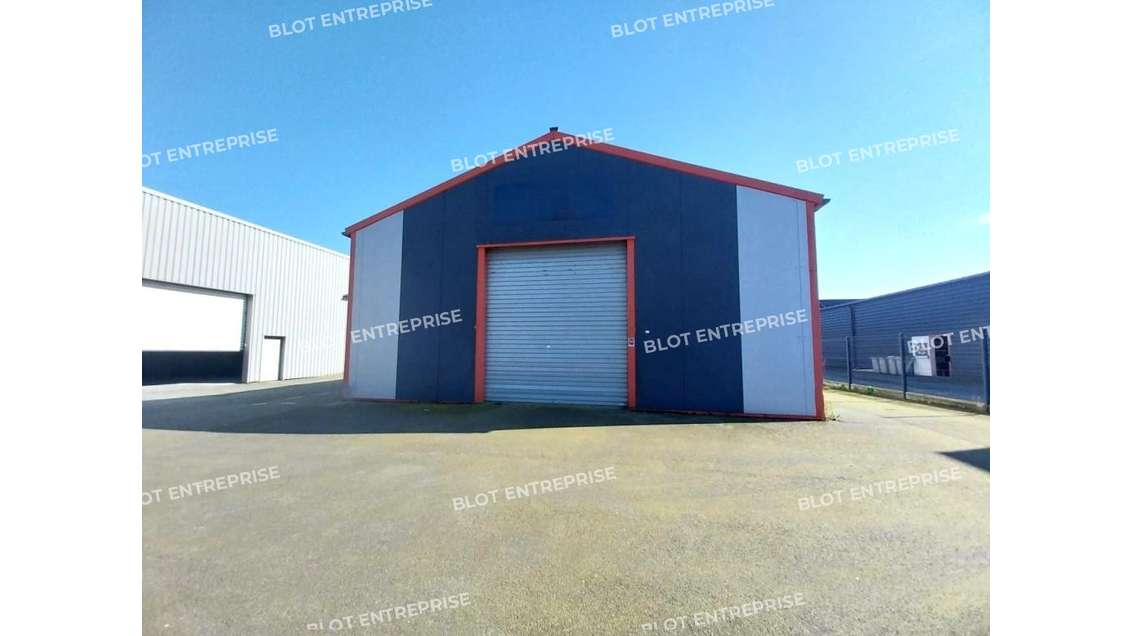 A louer local d'activités 345m² ZI Saint-Malo 