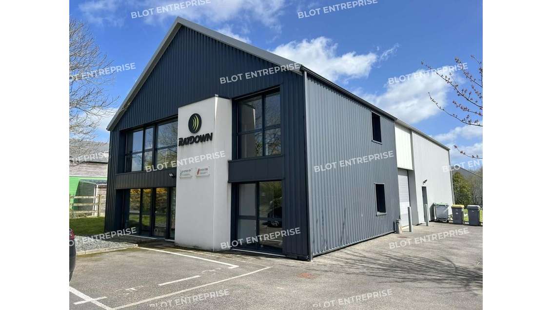 A LOUER - LOCAL D'ACTIVITES - SAINT-MALO - 346 m²