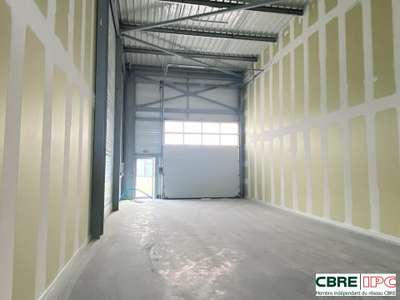 Location local 215m² à Saint Martin de Seignanx