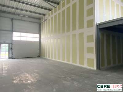 Location local 296m² à Saint Martin de Seignanx