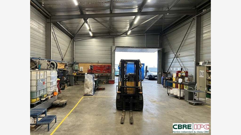 Location local 950m² Saint Martin de Seignanx A63