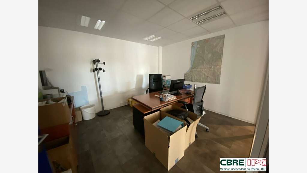 Location local 950m² Saint Martin de Seignanx A63