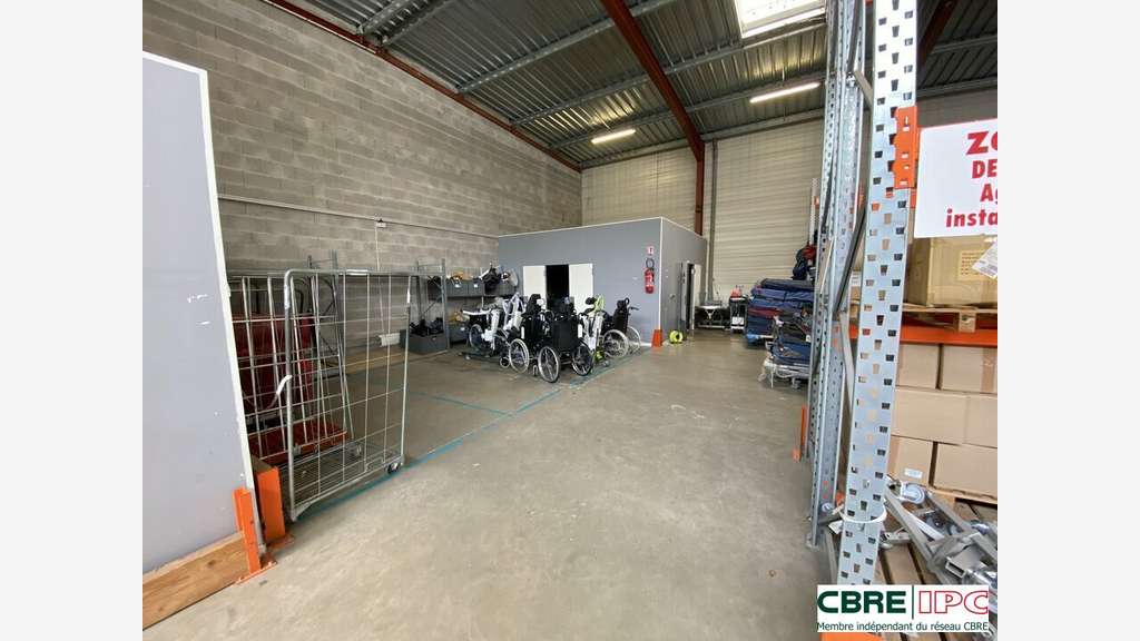 Location local 525m² à Saint-Martin-de-Seignanx