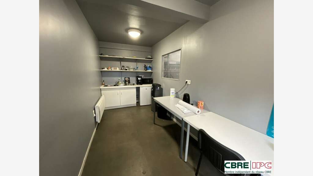Location local 525m² à Saint-Martin-de-Seignanx