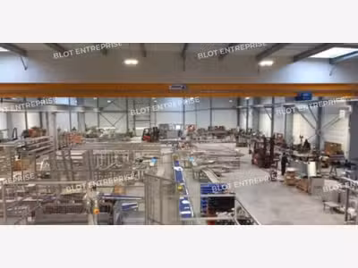 Loue locaux d'activitéS 300m² St-Martin-des-Champs