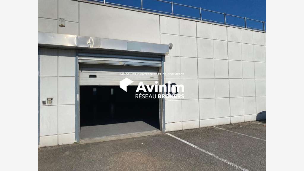 A louer locaux 222m² à Saint-Martin-d'Hères