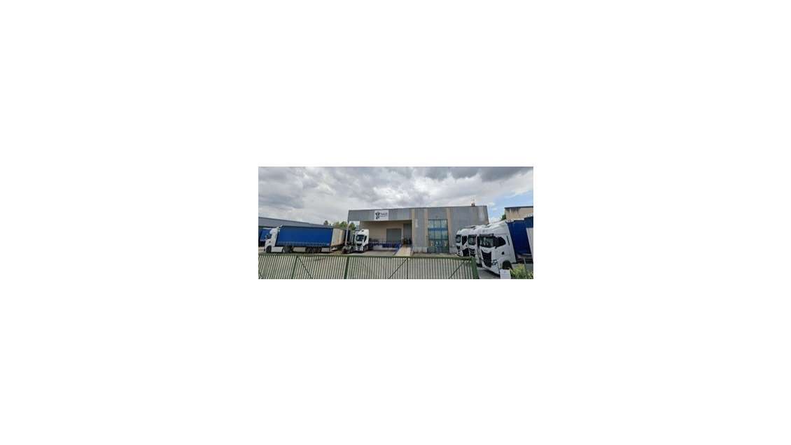 Loue local industriel 1 600m² St-Martin-sur-le-Pré