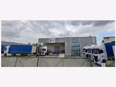 À louer – Local industriel de 1 600 m² à Sain