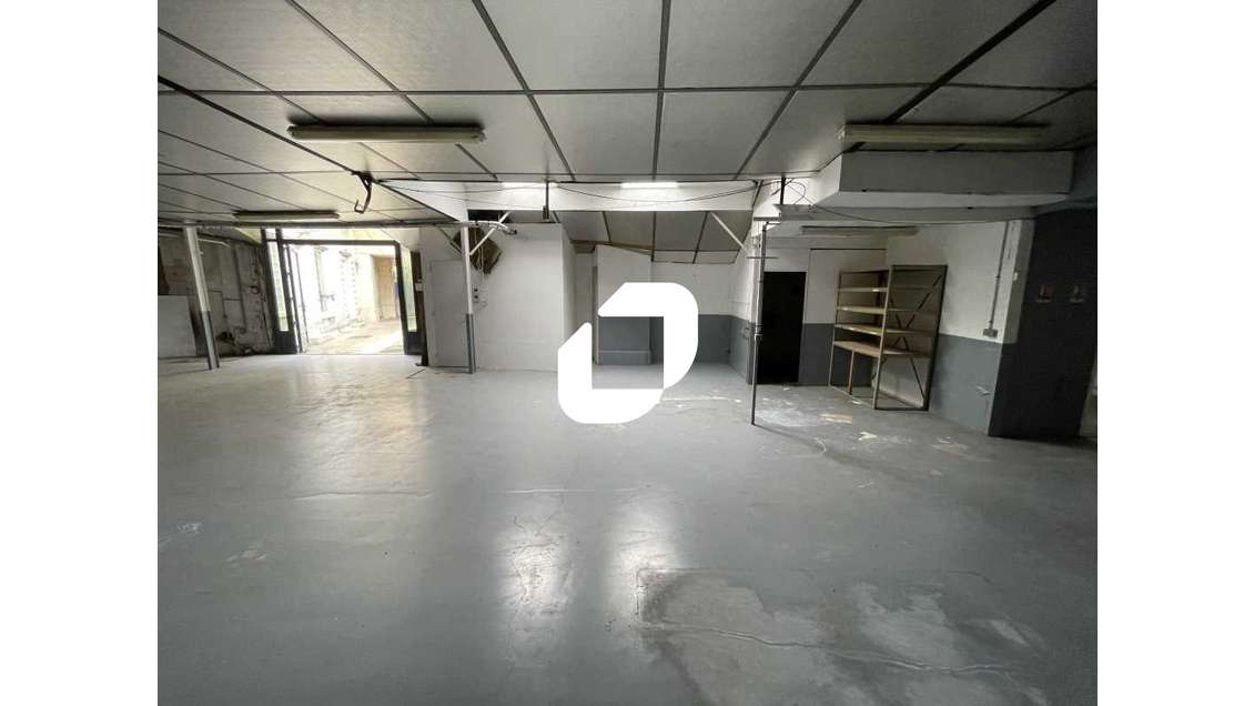 Situé dans la dynamique ville de Saint-Maur-des-Fo