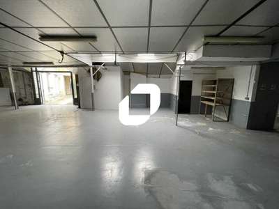 Location Locaux d'activités - Entrepôts à Saint-Maur-des-Fossés