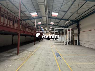 A louer entrepôt stockage 750m² St-Maur-des-Fossés