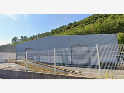 A louer entrepôt récent 670m² ZA Saint-Maximin