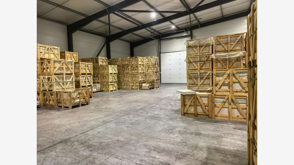 A louer entrepôt récent 670m² ZA Saint-Maximin
