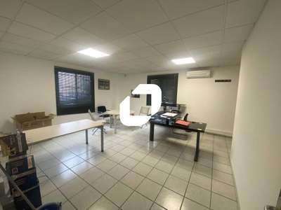 Location Locaux d'activités - Entrepôts à Saint-Médard-en-Jalles