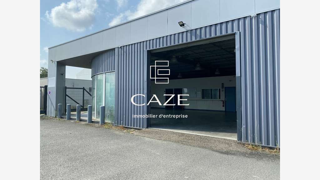 Loue 441m² + stockage extérieur 2 000m² Gironde