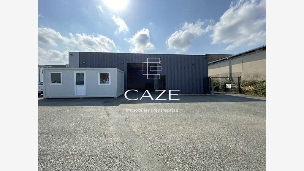 Loue 441m² + stockage extérieur 2 000m² Gironde