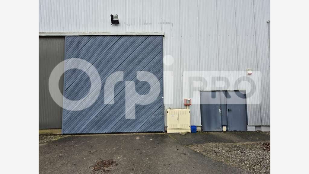A louer entrepôt 460m² à Saint-Memmie