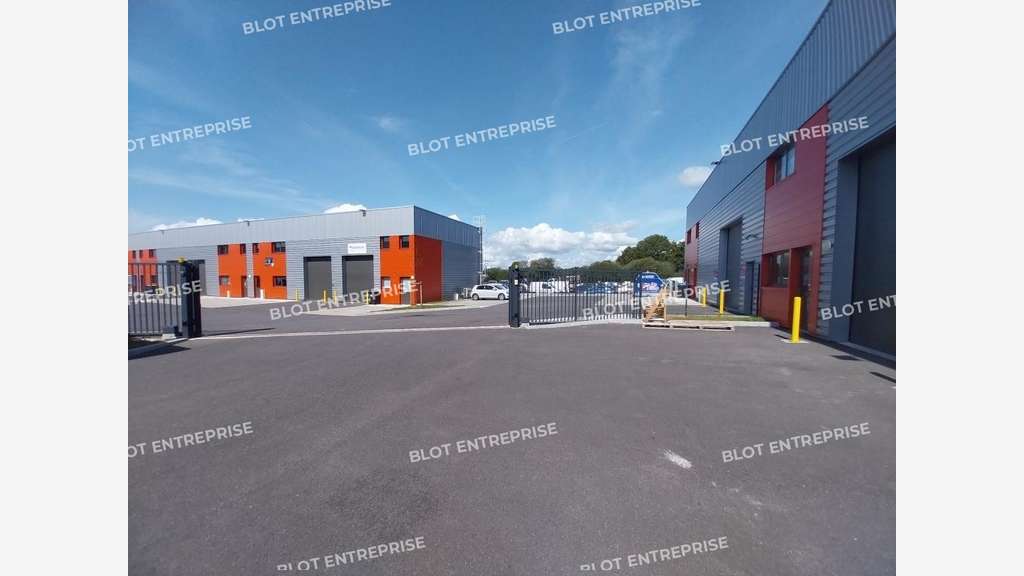 A louer locaux d'activités 145m² à Saint-Nazaire