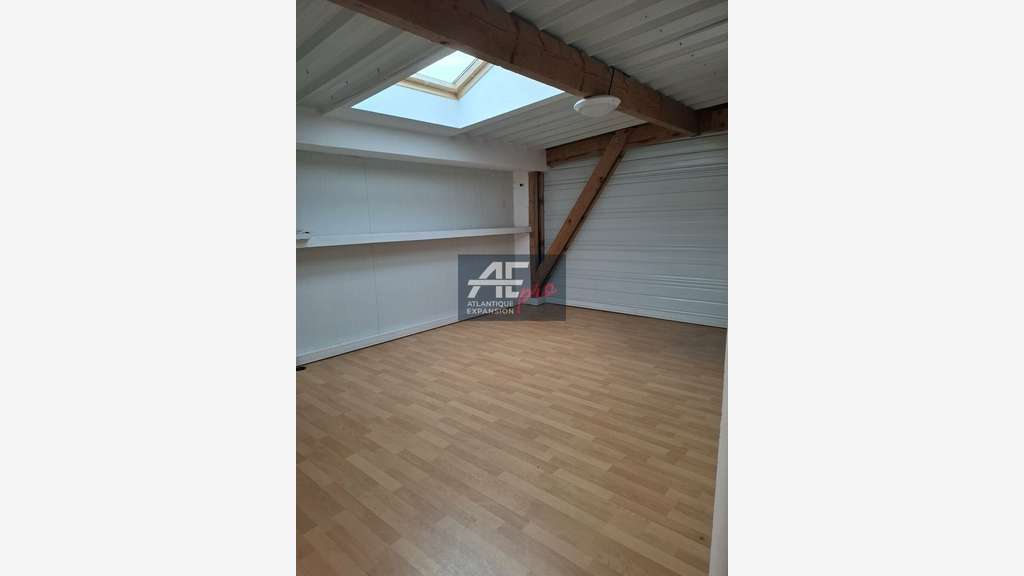 A louer local d'activité 260m² à Saint Nazaire
