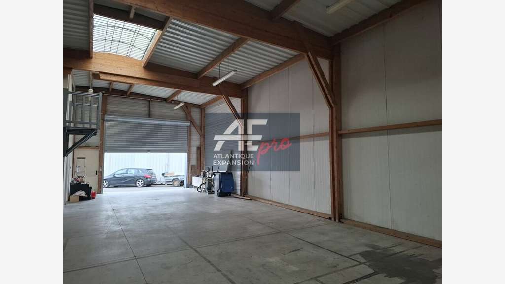 A louer local d'activité 260m² à Saint Nazaire