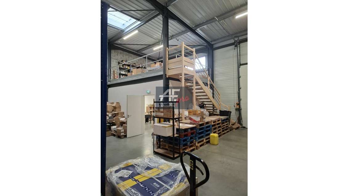 A louer local activité 150m² Saint-Nazaire Brais