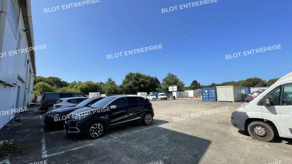 A louer entrepôt 216m² à Saint-Nazaire