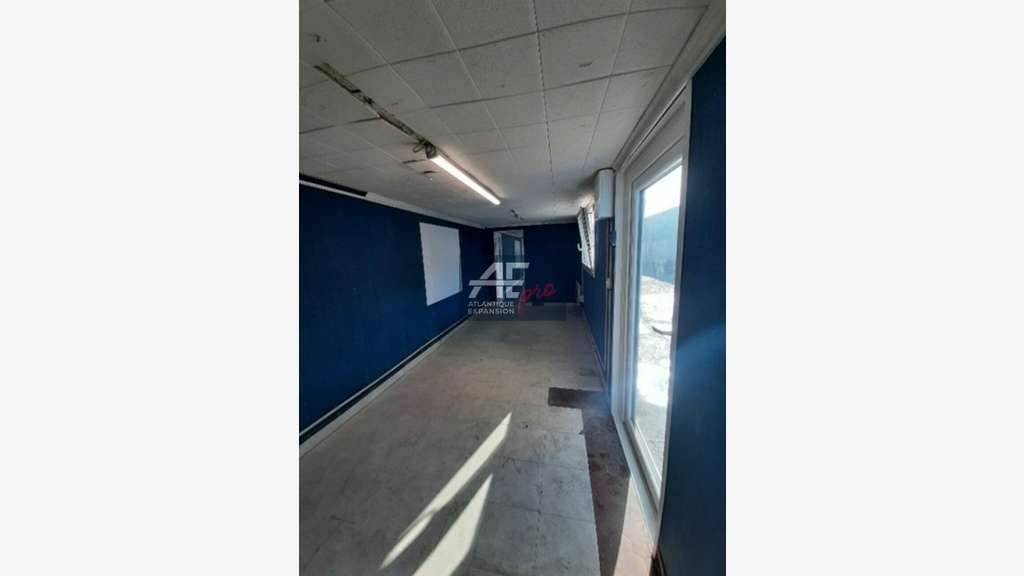 Entrepôt 202m² avec terrain à louer Saint Nazaire