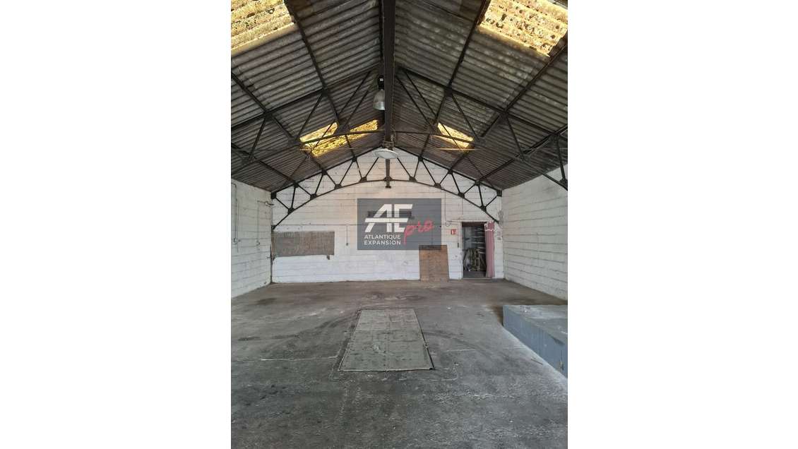 Entrepôt 202m² avec terrain à louer Saint Nazaire