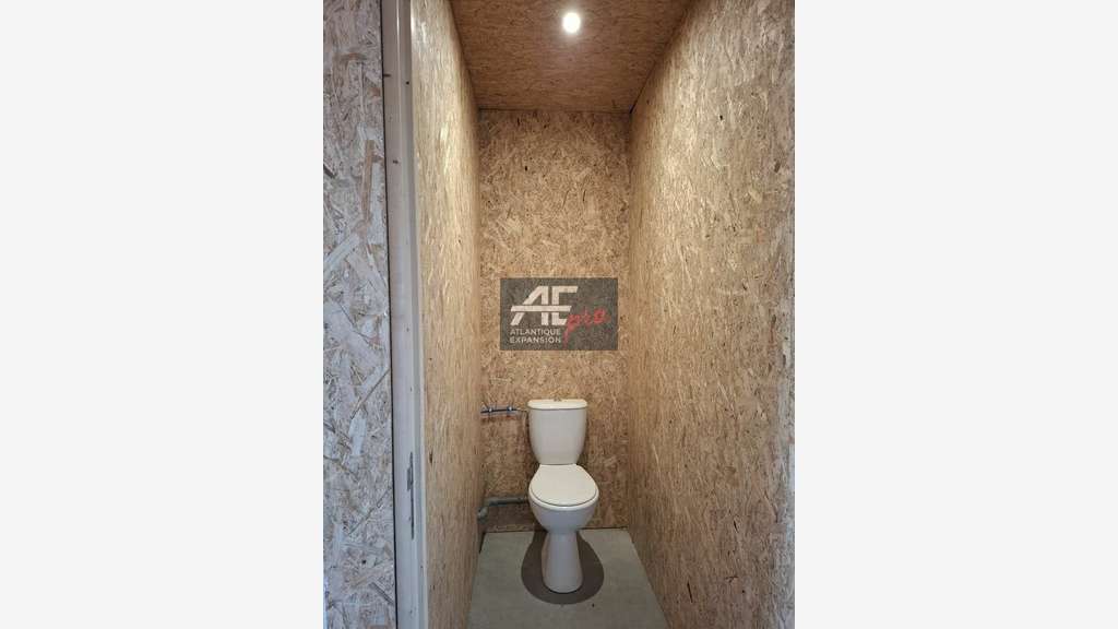 A louer local d'activité de 145m² à Saint-Nazaire