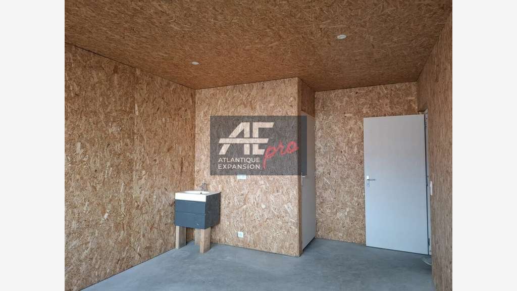 A louer local d'activité de 145m² à Saint-Nazaire
