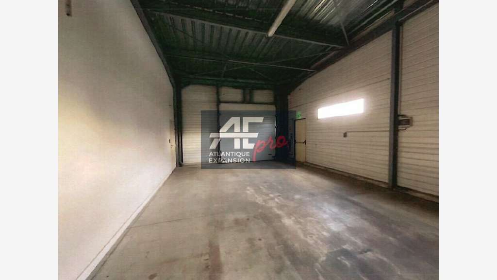 A louer local 651m² Saint-Nazaire empl stratégique