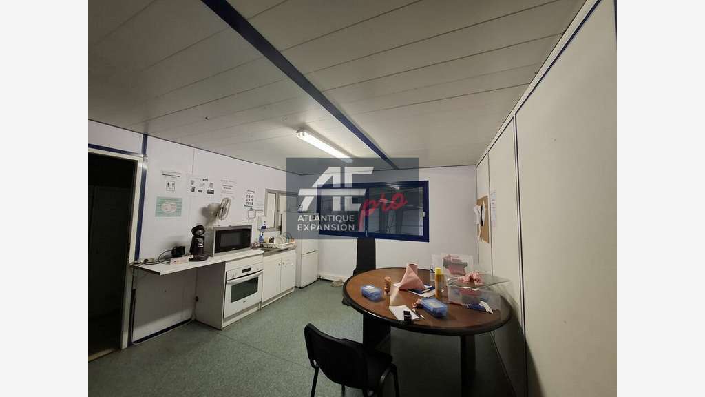 A louer local d'activité 596m² à Saint-Nazaire
