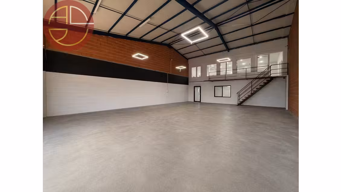 A louer entrepôt de 200m² Saint-Orens-de-Gameville