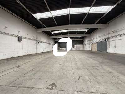 Location Locaux d'activités - Entrepôts à Saint-Ouen-l'Aumône