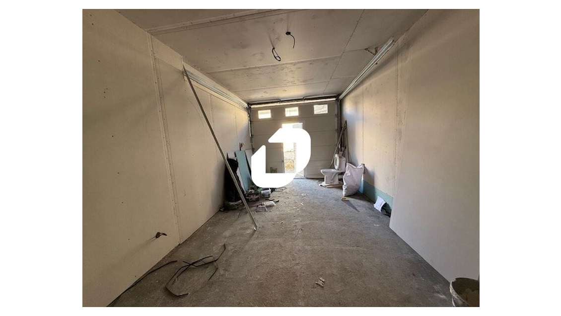 A louer Local d'activité 375m² Saint ouen l'aumone