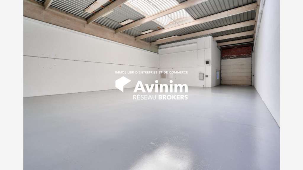 A louer entrepôt 170m² rénové Saint-Ouen-l'Aumône