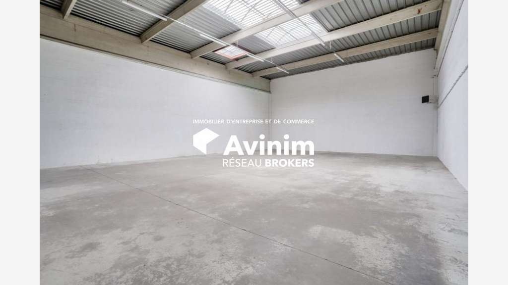 Local d'activité 520m² rénové Saint-Ouen-l'Aumône