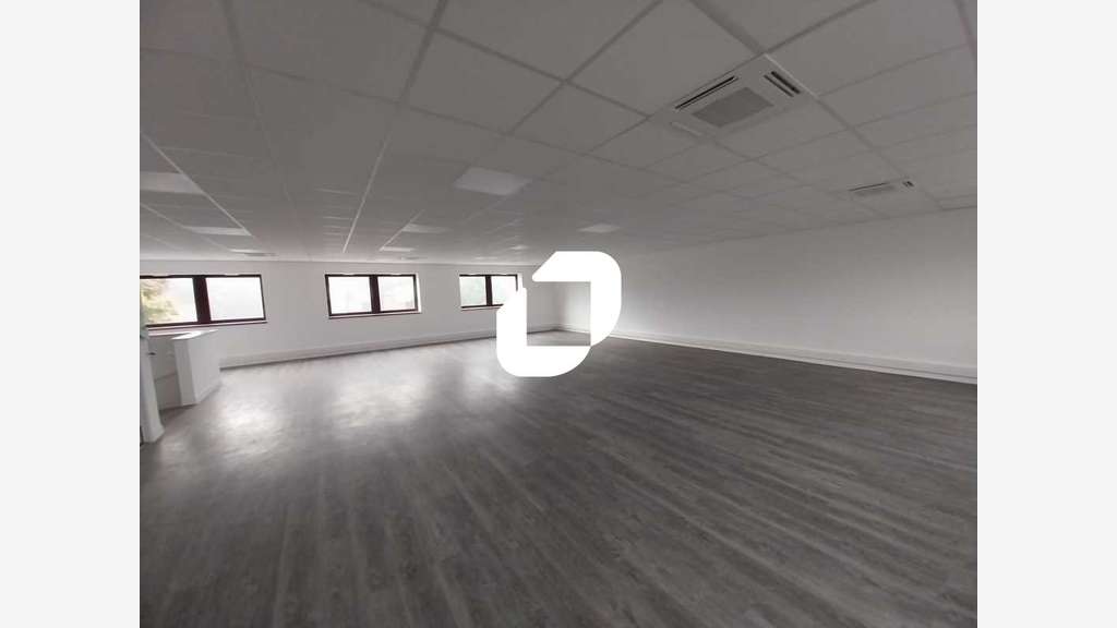 A louer Local d'activité 480m² Saint ouen l'aumone