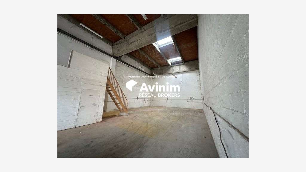 A louer Local d'activités / Entrepôt, 190 m²