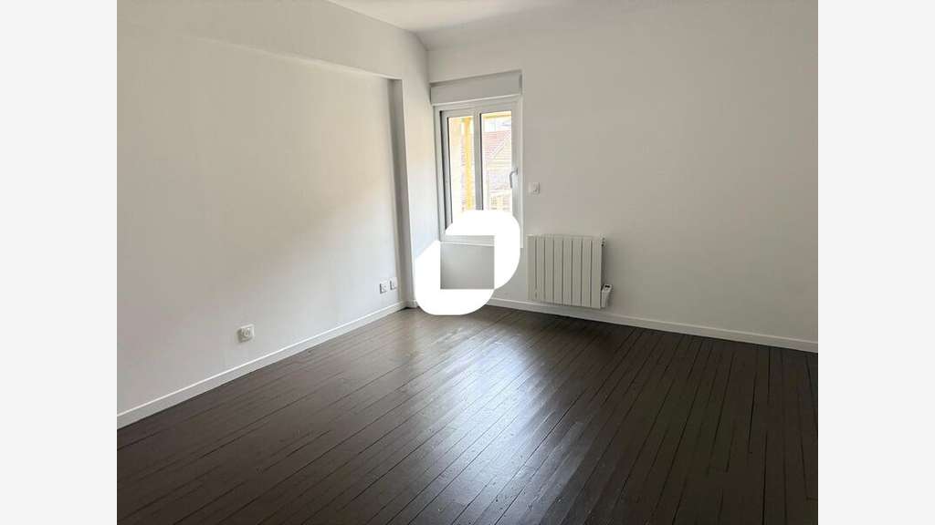 A louer Local d'activité 75m² Saint ouen l'aumone