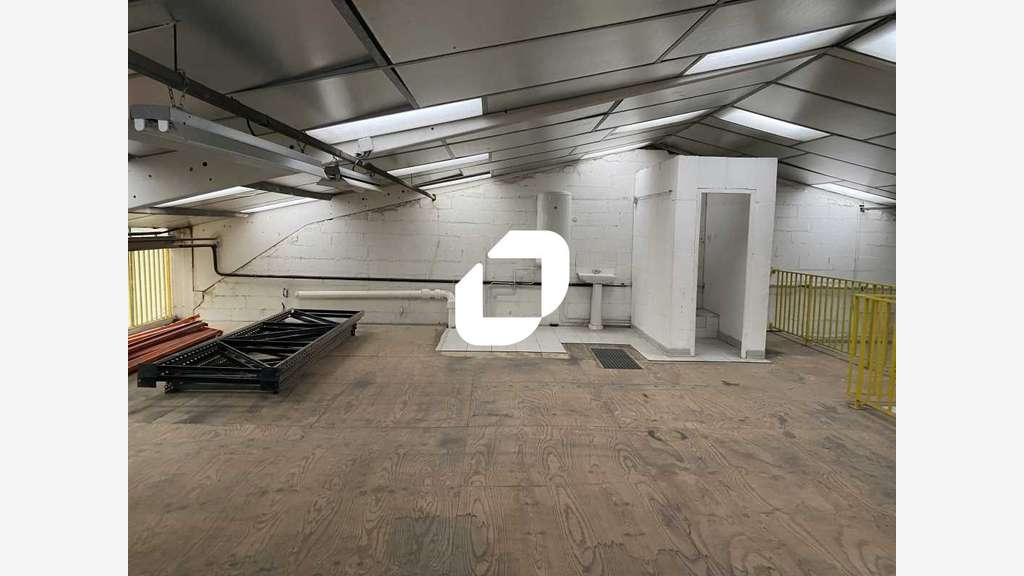 A louer Local d'activité 284m² Saint ouen l'aumone