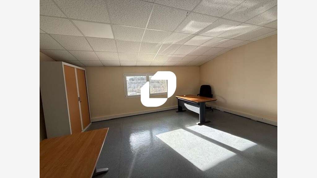 A louer Local d'activité 289m² Saint ouen l'aumone