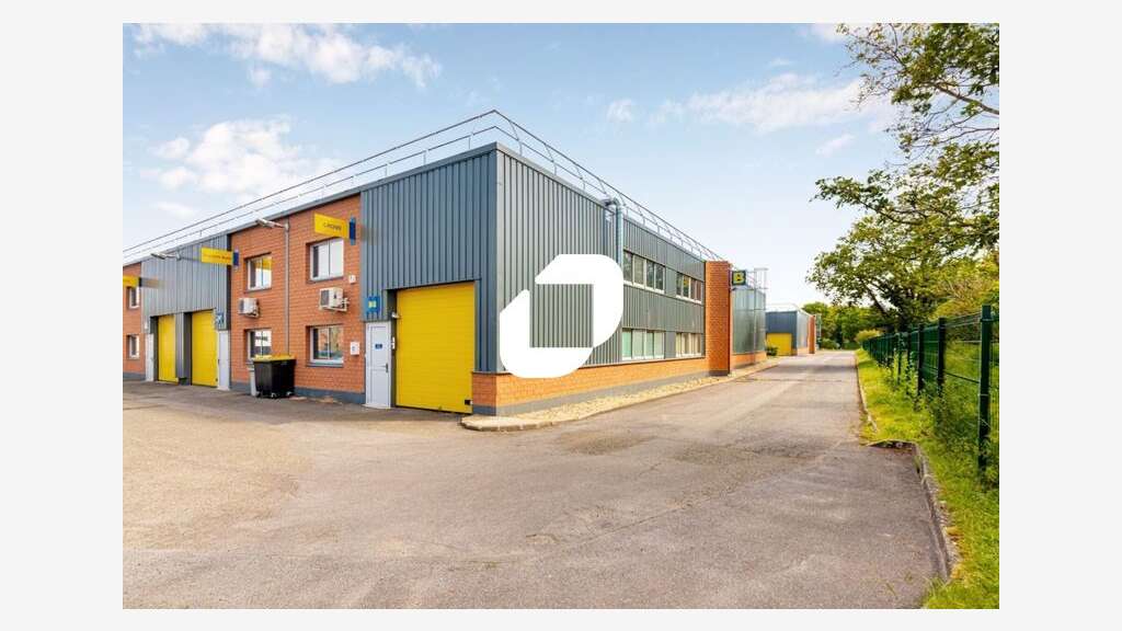 A louer Local d'activité 170m² Saint ouen l'aumone