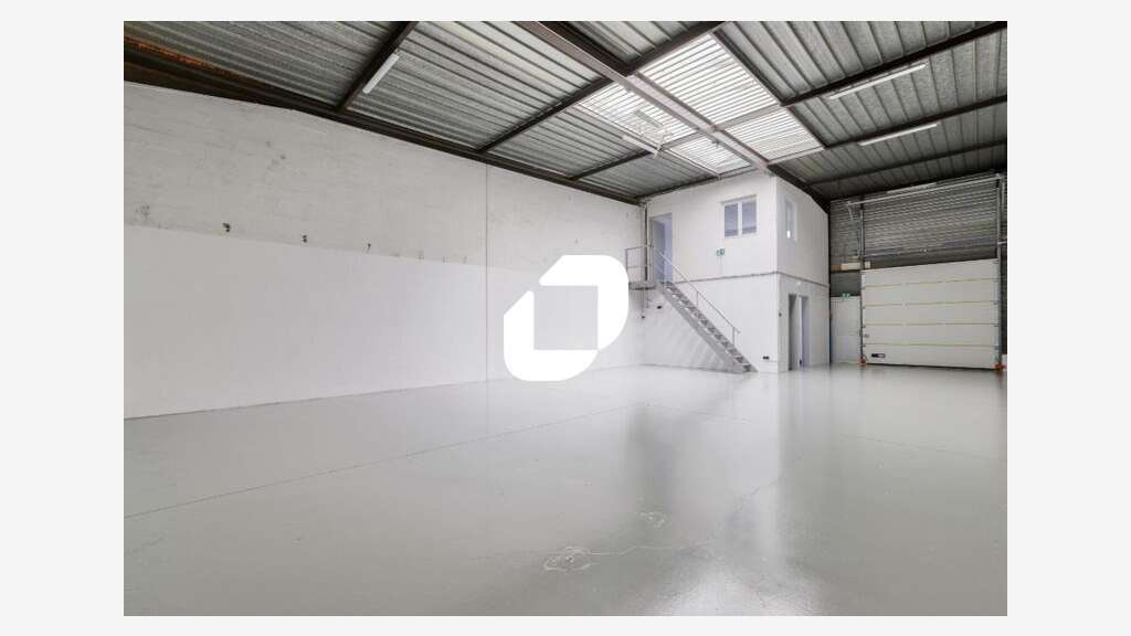 A louer Local d'activité 170m² Saint ouen l'aumone
