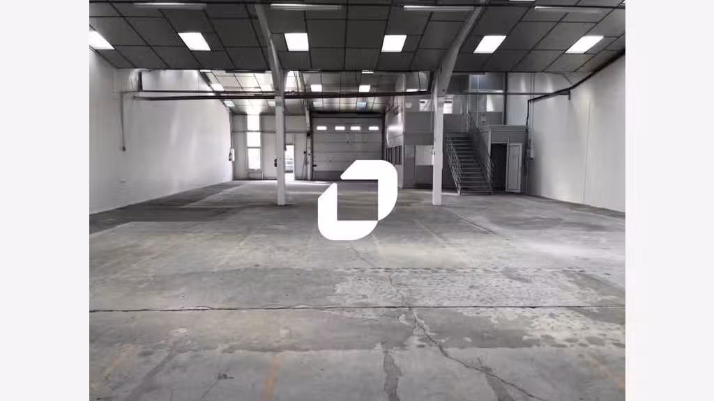 A louer Local d'activité 150m² Saint ouen l'aumone