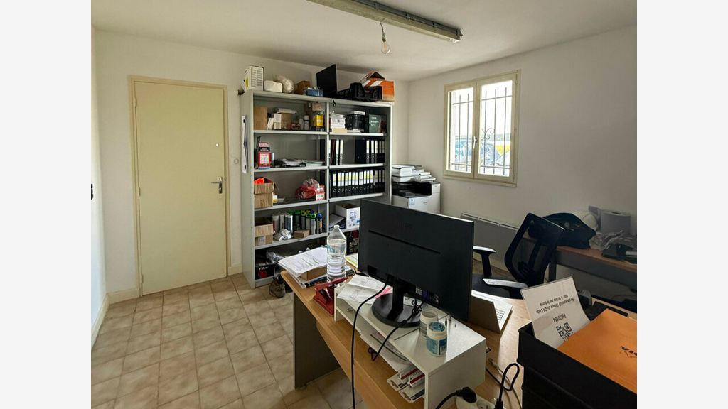 Local d'activité à louer 440m² à Brive Laroche