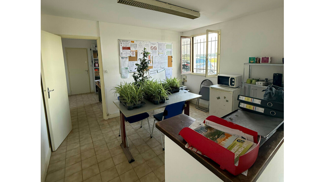 Local d'activité à louer 440m² à Brive Laroche 