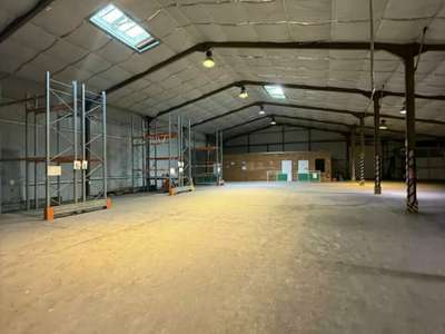 Loue local d'activité 680m² St Pantaléon de Larche