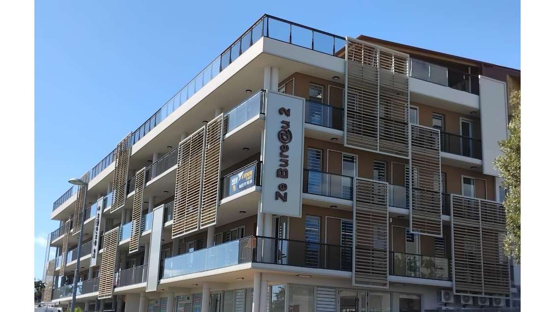 A louer local commercial 131m² à l'Eperon