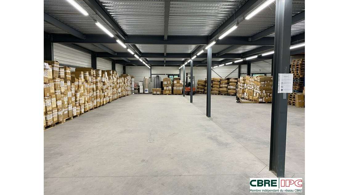 Location local d'activités 825m² St-Paul-lès-Dax